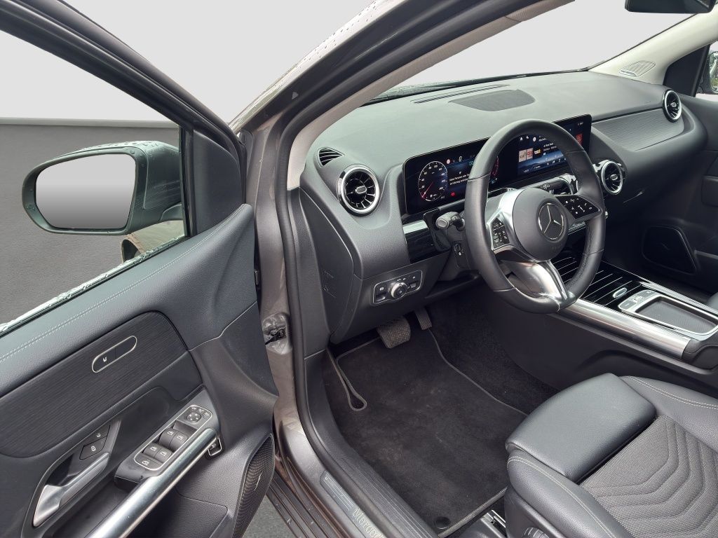 Fahrzeugabbildung Mercedes-Benz B 200 AHZV*LED*RFK*DAB*THERMOTRONIC*LENKRADHZG*