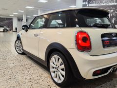Fahrzeugabbildung MINI Mini Cooper S 3-trg. (T-LEDER/SHZ/KLIMAAUT/SPORT