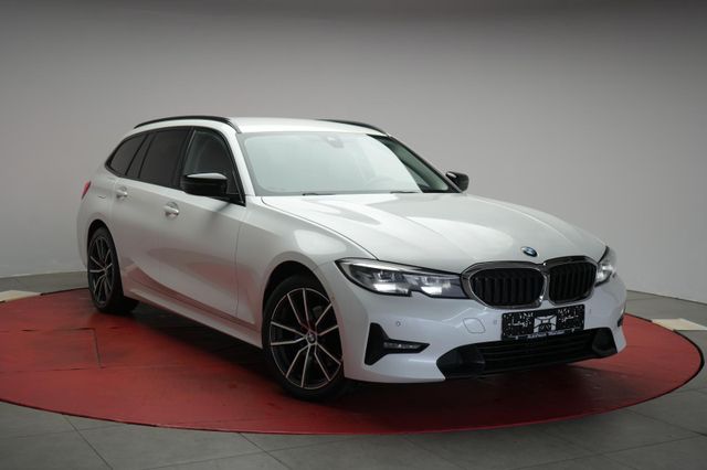 BMW 320 d Touring xDrive M Sportpaket Navi/Leder/Tem