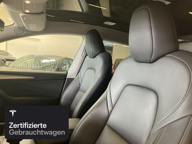 Tesla Model Y Long Range AWD foto 10