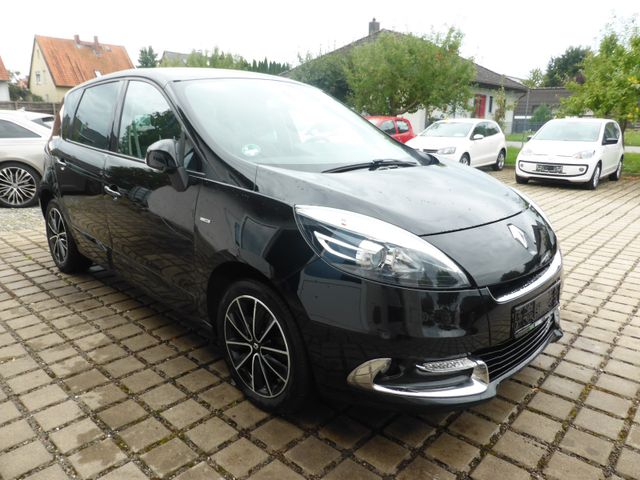 Renault Scenic III BOSE Edition NAVI AHK ALU Winterreife