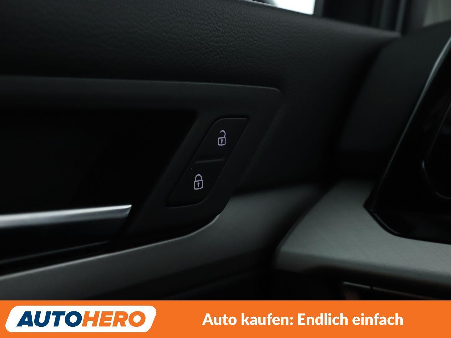 Volkswagen Golf VIII 1.0 eTSI Life Aut.*NAVI*CAM*ACC*SHZ*, миниатюра 25