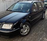 Volkswagen Bora 2.0 Auto Special Variant Special - schwarze Volkswagen Bora