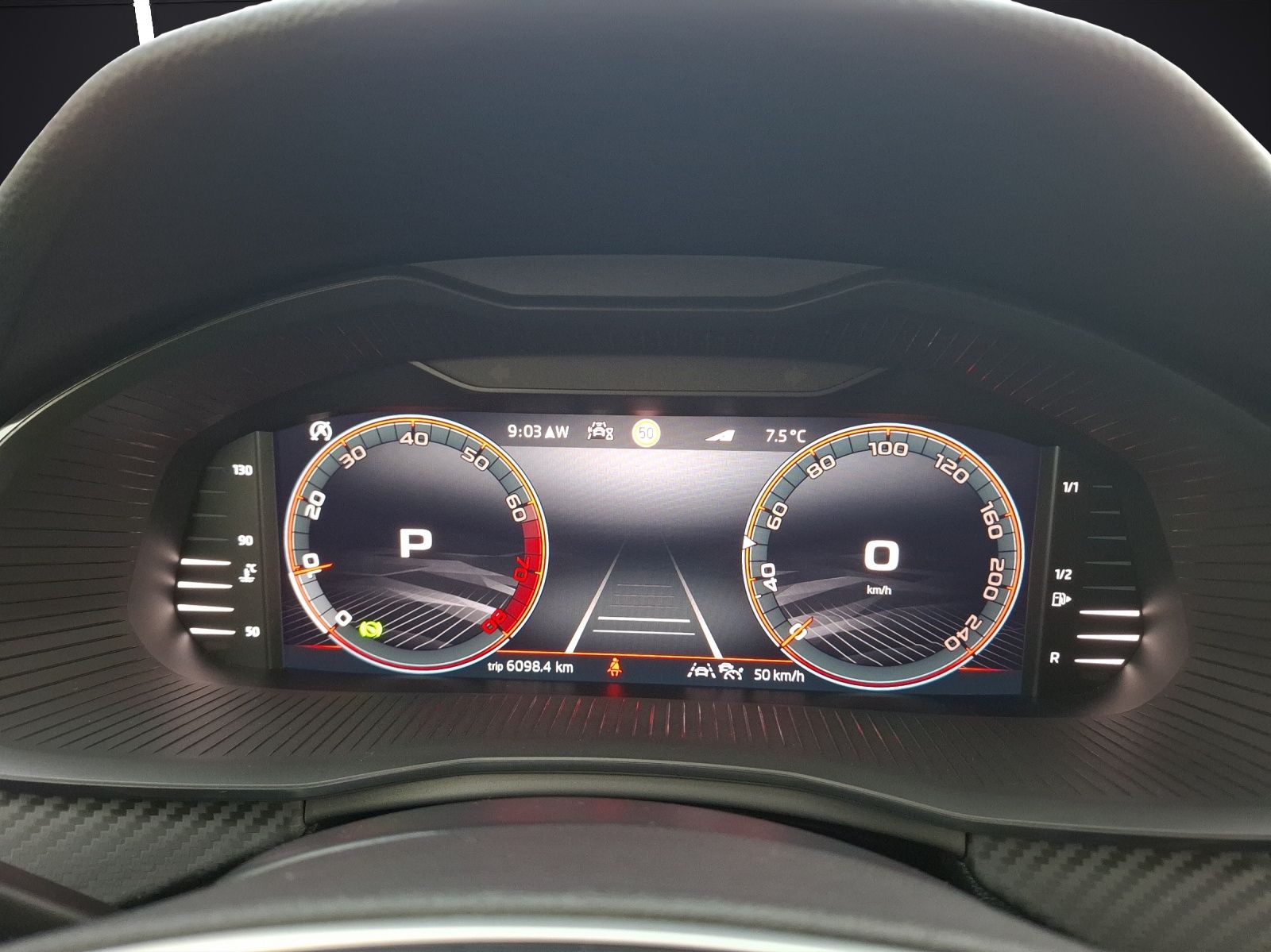 Fahrzeugabbildung SKODA Kamiq TSI Monte Carlo DSG Matrix Navi Pano AID A