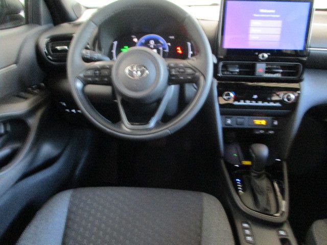 Fahrzeugabbildung Toyota Yaris Cross Hybrid FWD Teamplayer, Winterpaket