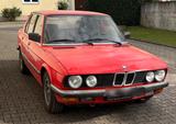 BMW e28 520i - BMW 520: E28