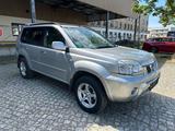Nissan X-Trail Columbia - Nissan X-Trail mit Diesel-Antrieb: Silber