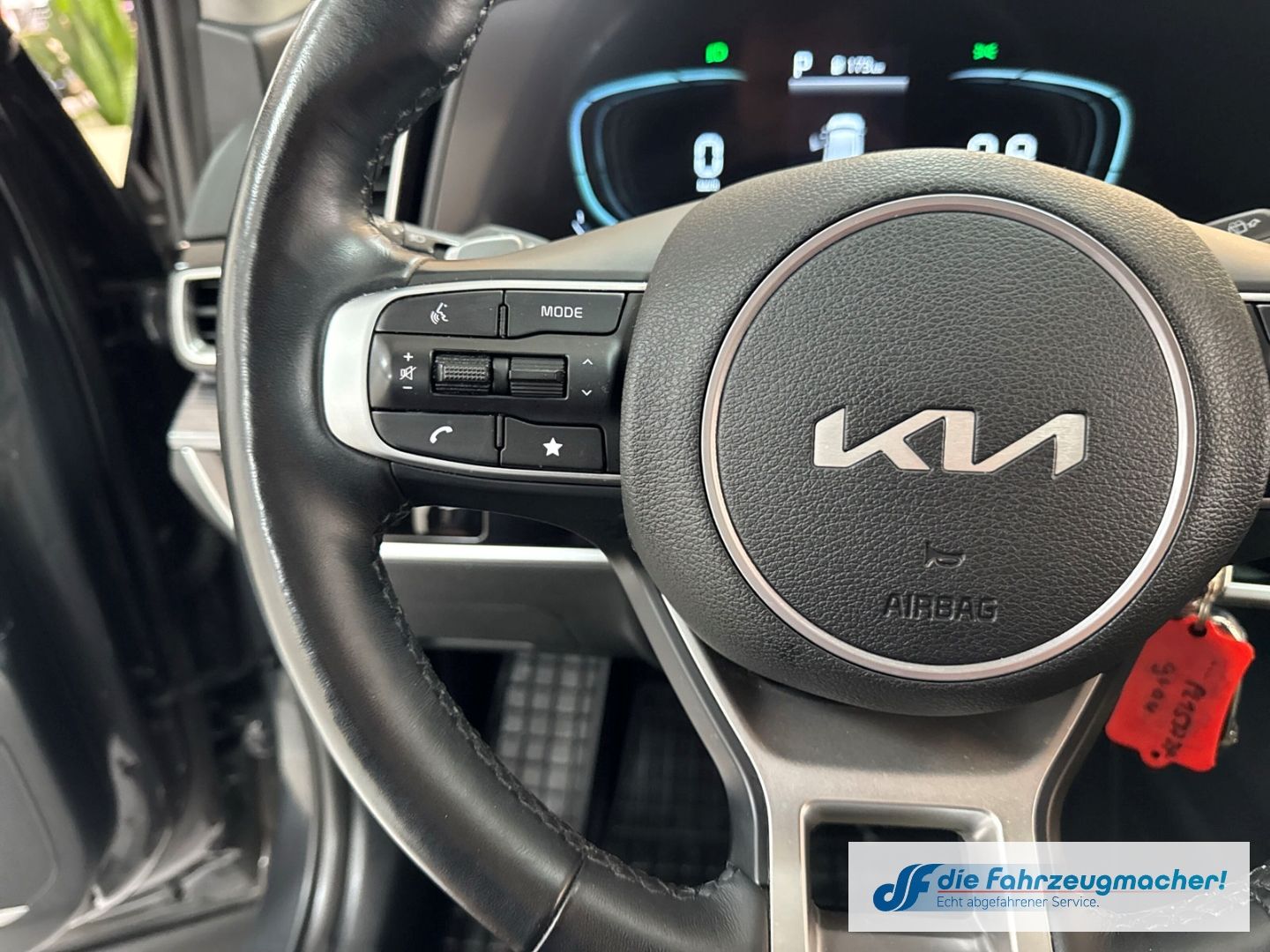 Fahrzeugabbildung Kia Sportage Spirit Navi Digitales Cockpit LED Apple