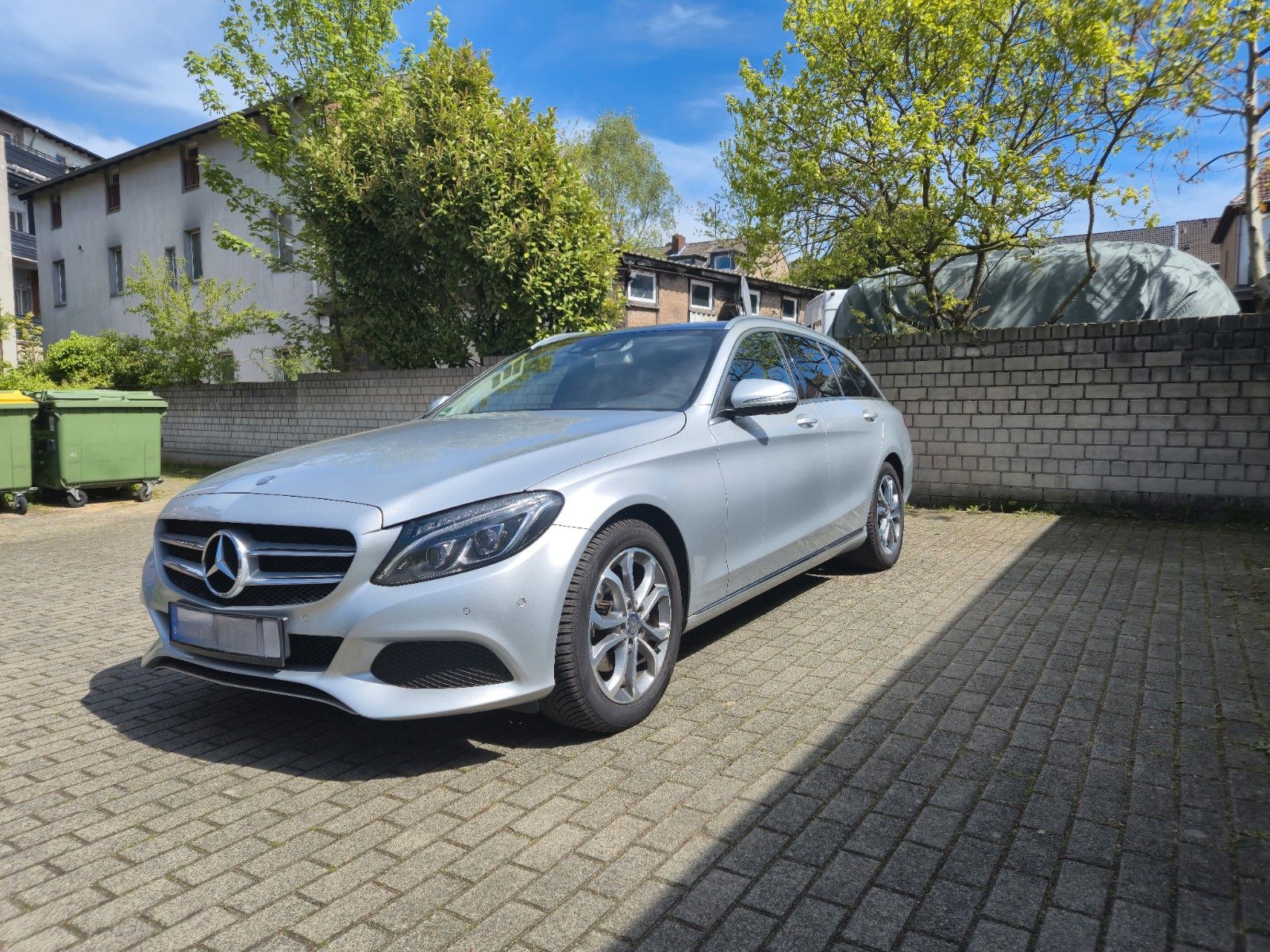 MERCEDES-BENZ C 220