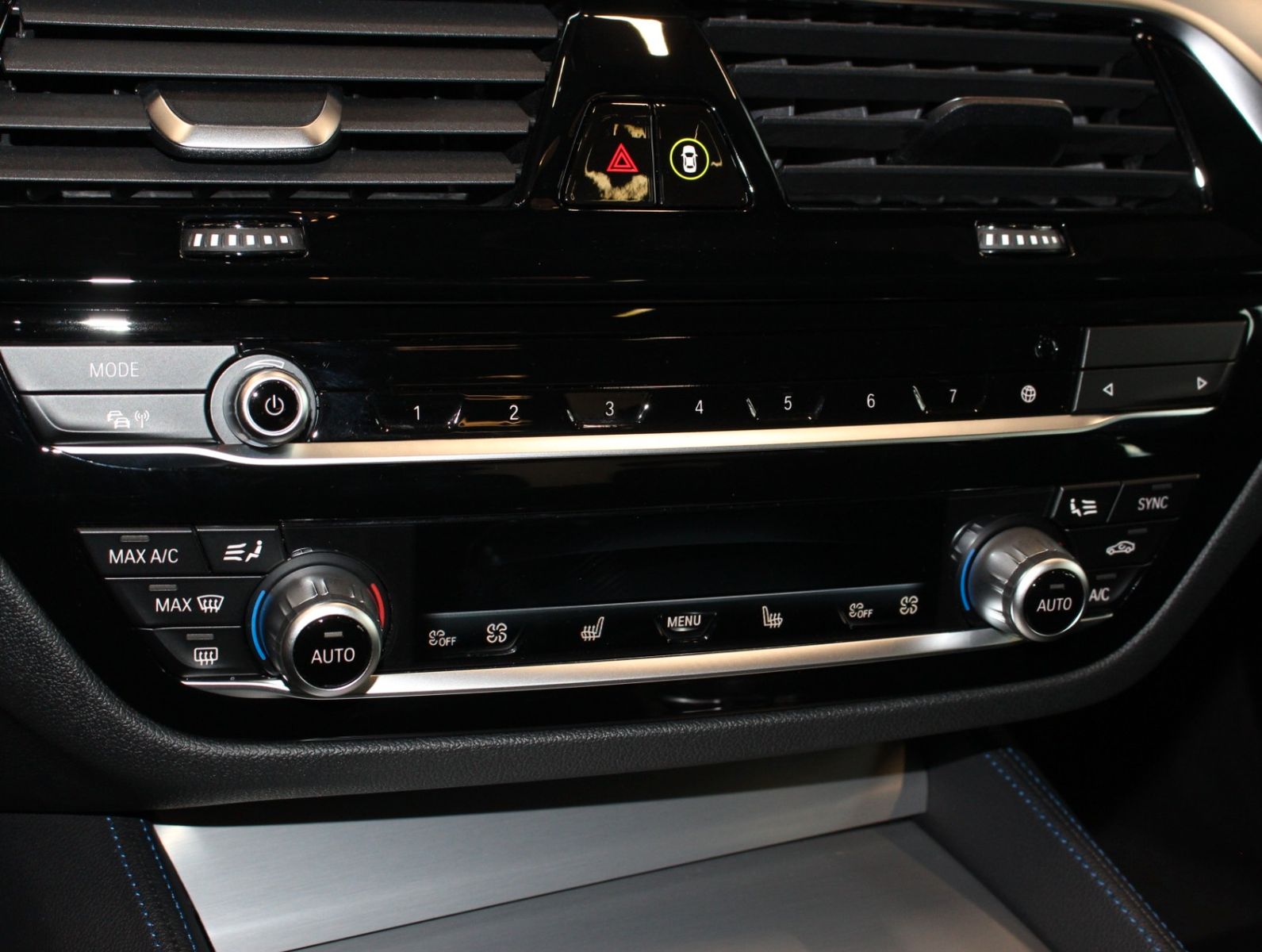 Fahrzeugabbildung BMW 545e xDrive M-Sport*Hud*GSD*360° Kamera