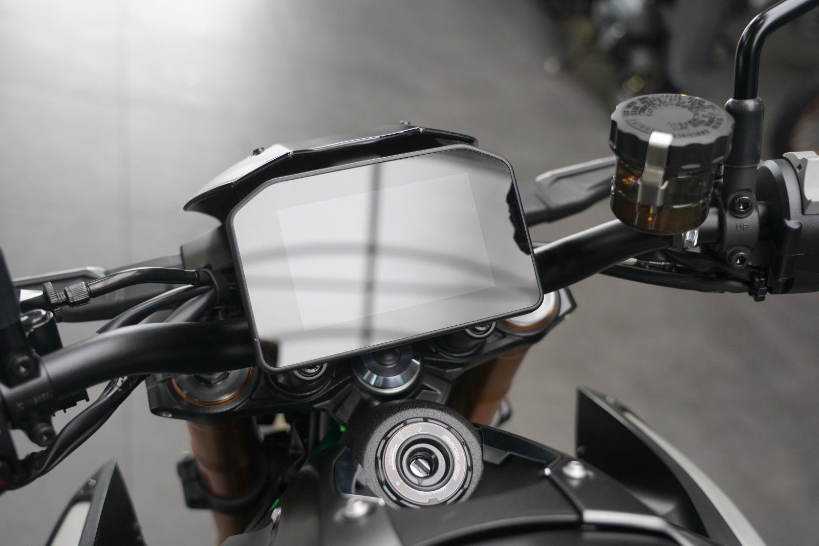 Fahrzeugabbildung Kawasaki Z900SE 2026 4 Jahre Garantie