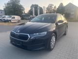 Skoda Octavia Combi 1.5 TSI mHEV 85 kW Essence - Skoda: Allradantrieb
