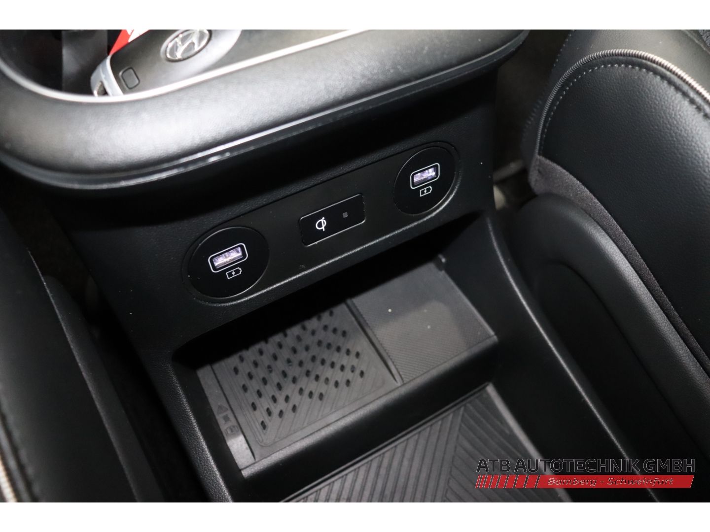 Fahrzeugabbildung Hyundai IONIQ 5 UNIQ 77,4 kWh 2WD 97,7% SOH HUD Navi Sou