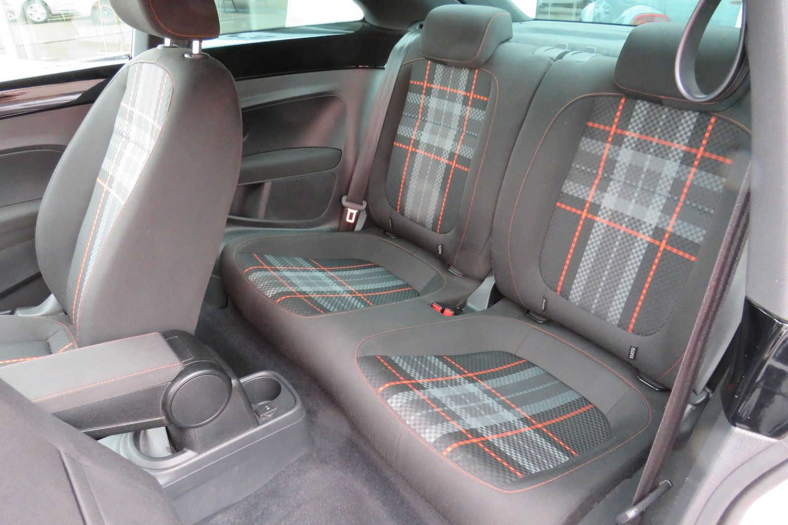 Fahrzeugabbildung Volkswagen Beetle Lim. Club XENON NAVI APP-CONNECT PDC 18`