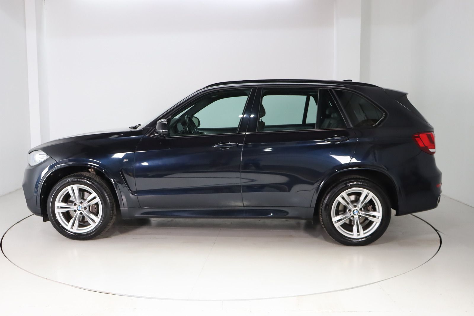 Fahrzeugabbildung BMW X5 xDrive30d M-Paket * Standhzg. * Memory