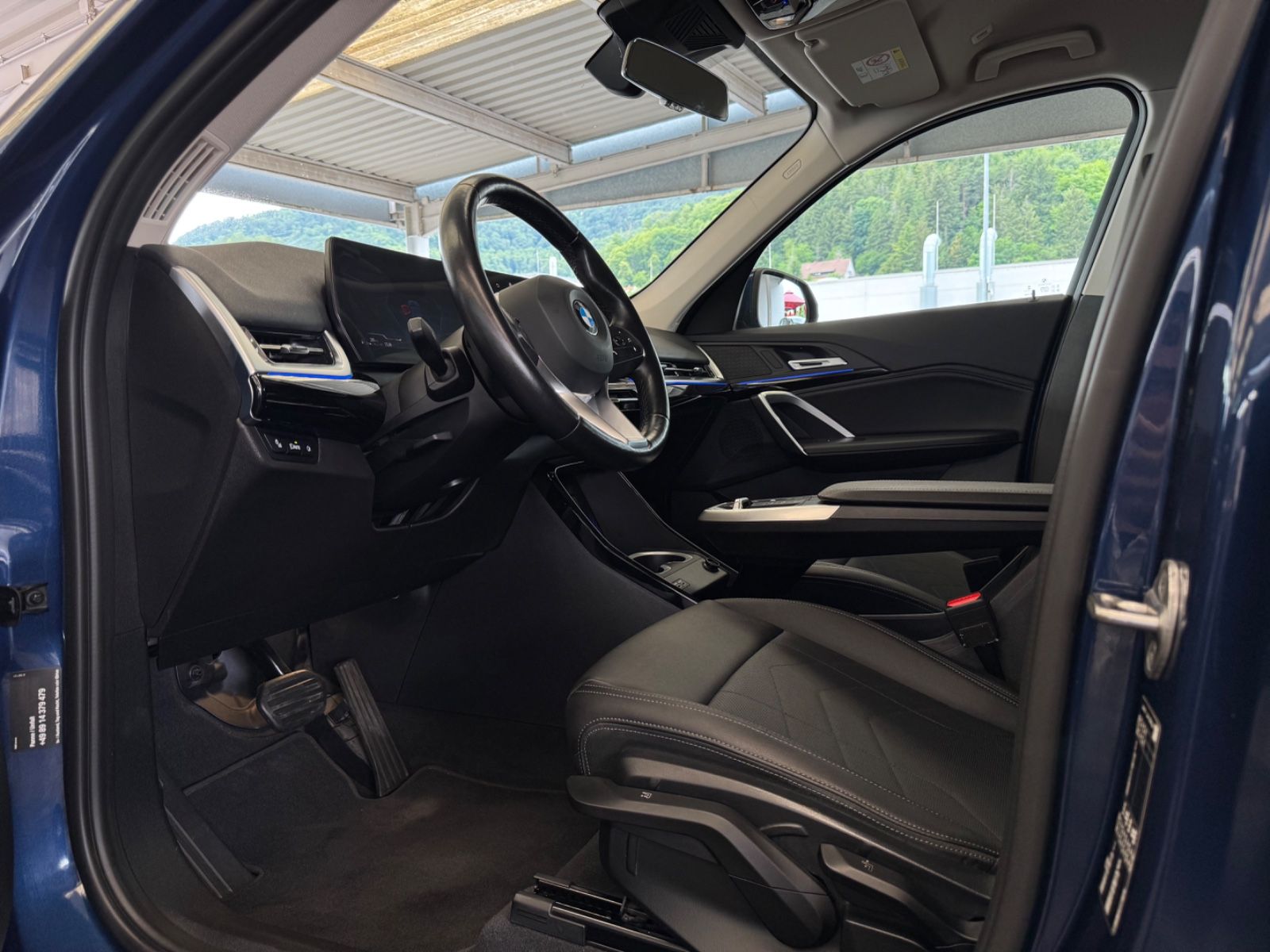 BMW X1 18 d sDrive+2Hand+Leder+AHK+Digitales Cockpit foto 24