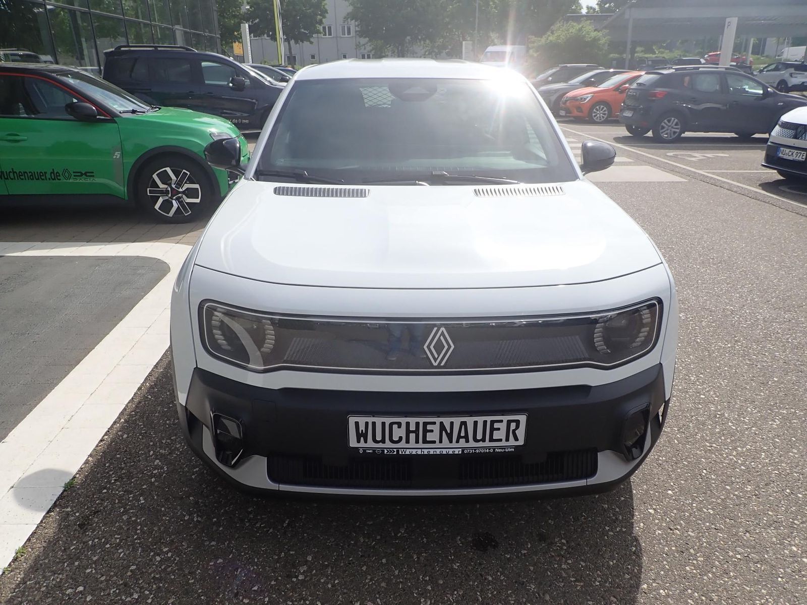 Fahrzeugabbildung Renault R 4 E-Tech elektrisch Advance 150 Comfort Range