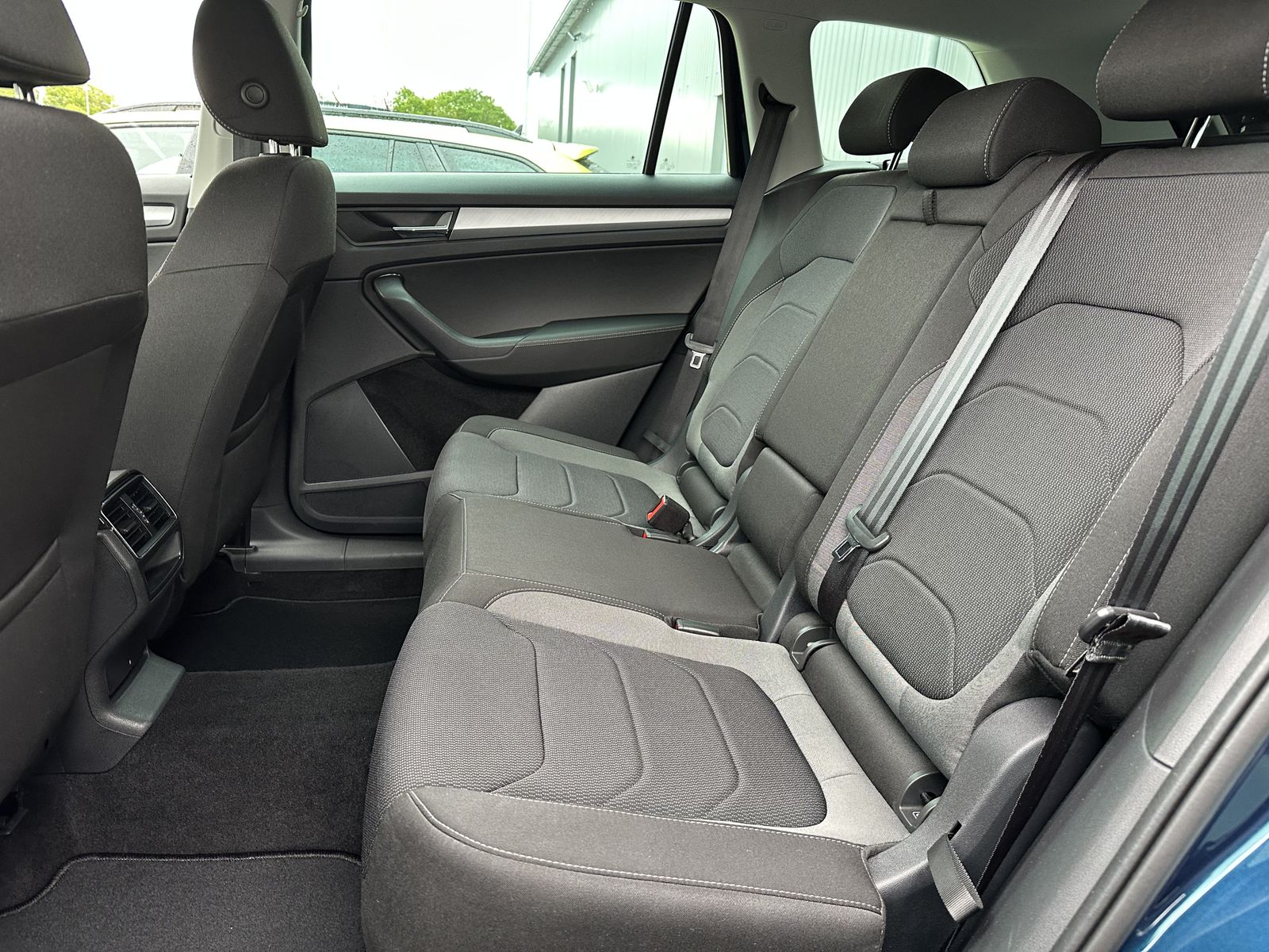 Fahrzeugabbildung SKODA Kodiaq 2.0 TDI DSG Ambition NAV+LED+ACC+AHK+KAM