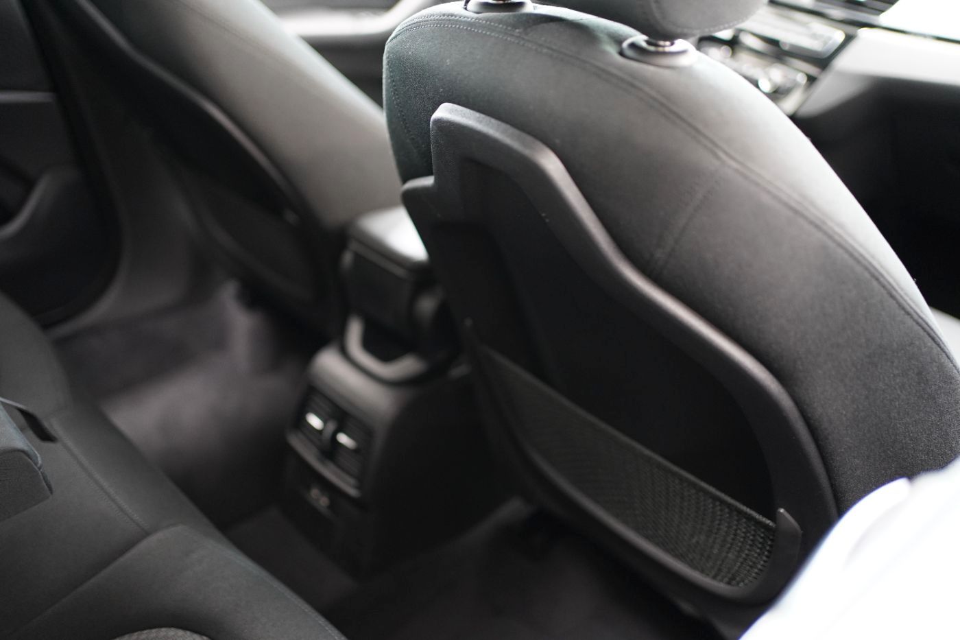 Fahrzeugabbildung BMW X1 20iA Advantage +Sitzheizung+17''LMR+Navi+PDC+
