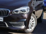 BMW 216d Active Tourer, Navi, LED - BMW 216 Active Tourer: Van