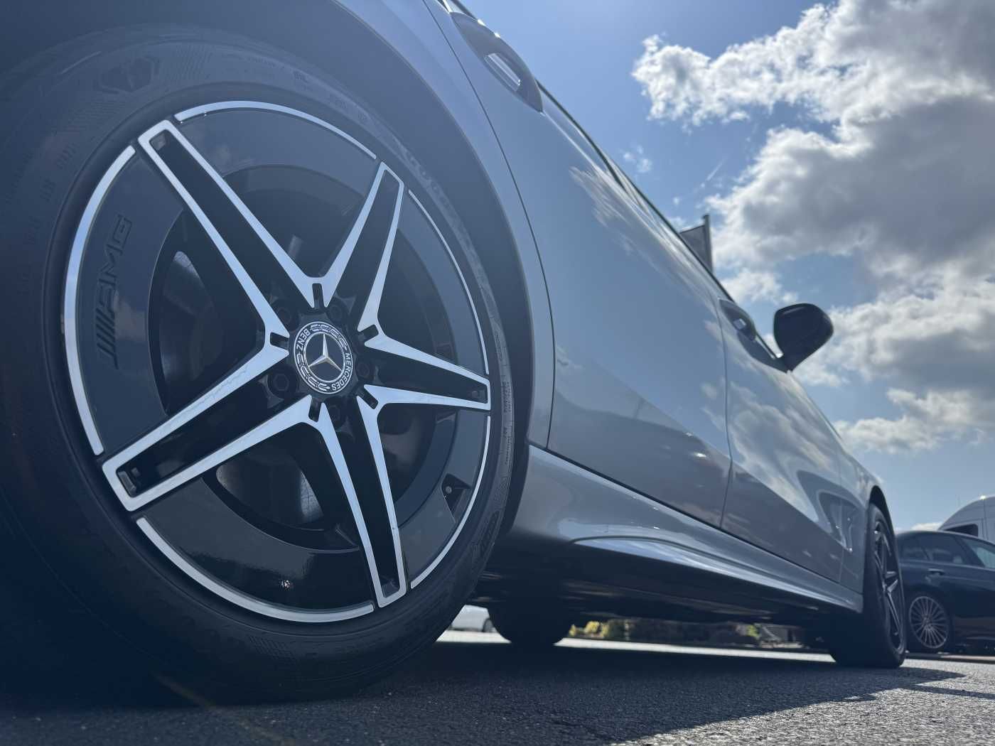 Fahrzeugabbildung Mercedes-Benz C 300de AMG+Pano+Burm+HUD+360+Digital+VOLL