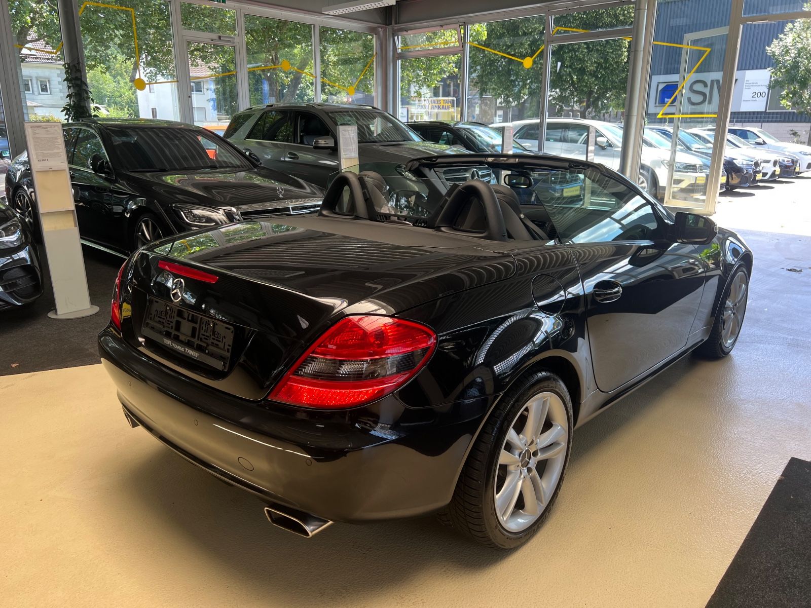 Fahrzeugabbildung Mercedes-Benz SLK 200 Roadster Kompressor*Vollleder