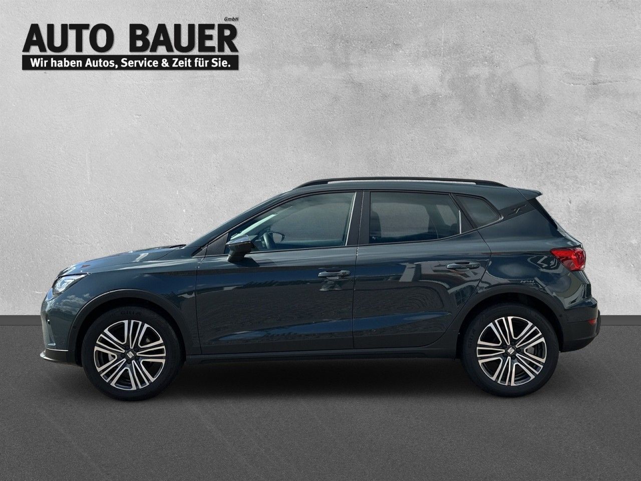 Fahrzeugabbildung SEAT Arona Road Edition 1.0 TSI 116PS 6-Gang - mit KI generiert/bearbeitet