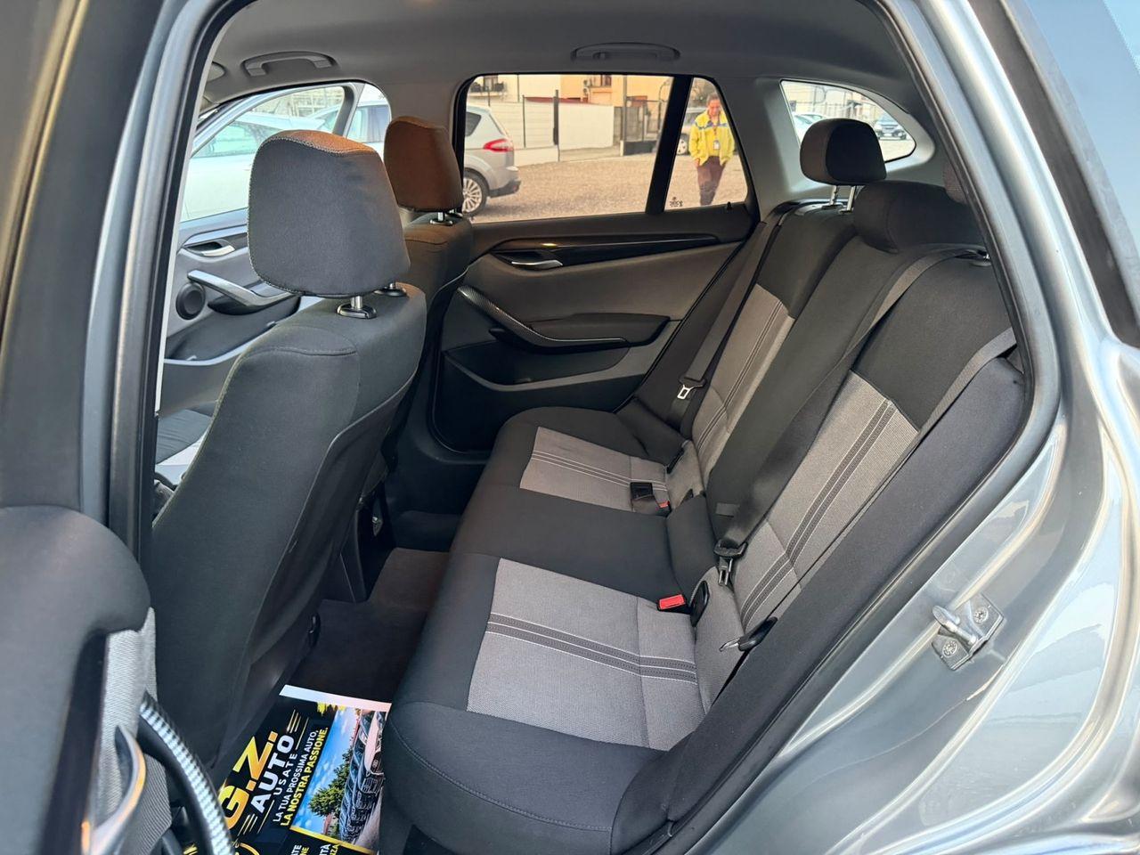 BMW X1 2011 — photo 10