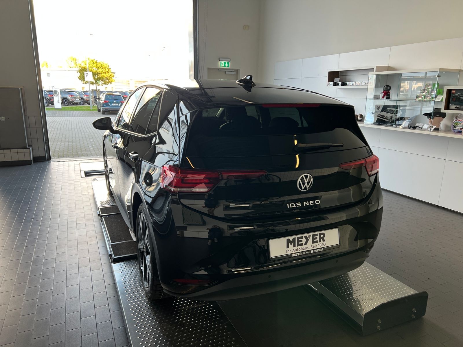 Fahrzeugabbildung Volkswagen ID.3 NEO Life 50 kWh *19" LM-Felge, Ganzjahresre