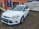 Ford Focus Lim. Ambiente AHK, 1.Hand, Zahnriemen NEU - Ford: Limousine