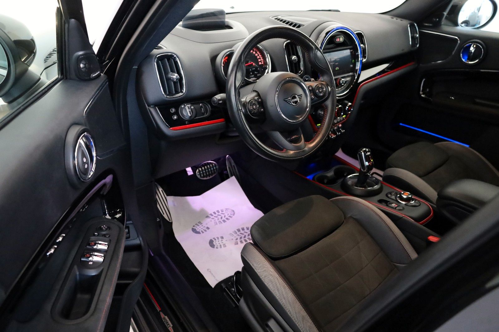 Fahrzeugabbildung MINI Countryman JCW Leder,Navi,LED,Panorama,HUD,SH
