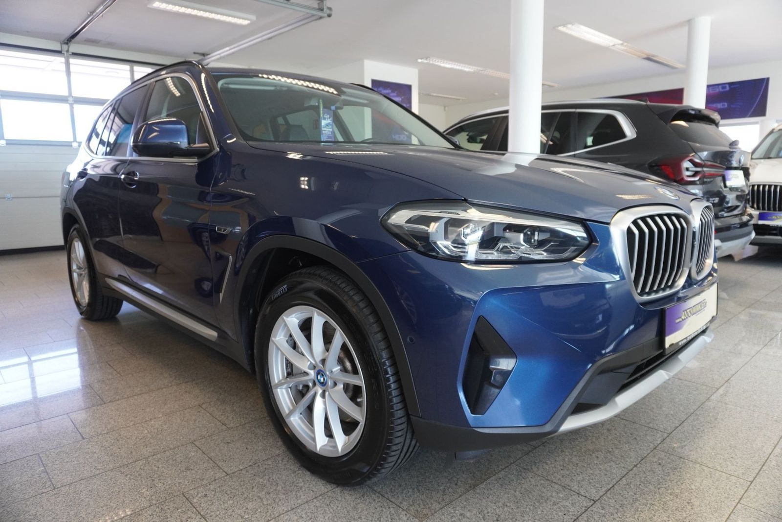 BMW X3 xDrive 30e PHEV Aut. MY23/LED/Nav. Prof./Lede imagem 3