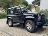 Land Rover Defender 90 TD4 Station Wagon SE SE - Land Rover Defender: Schwarz