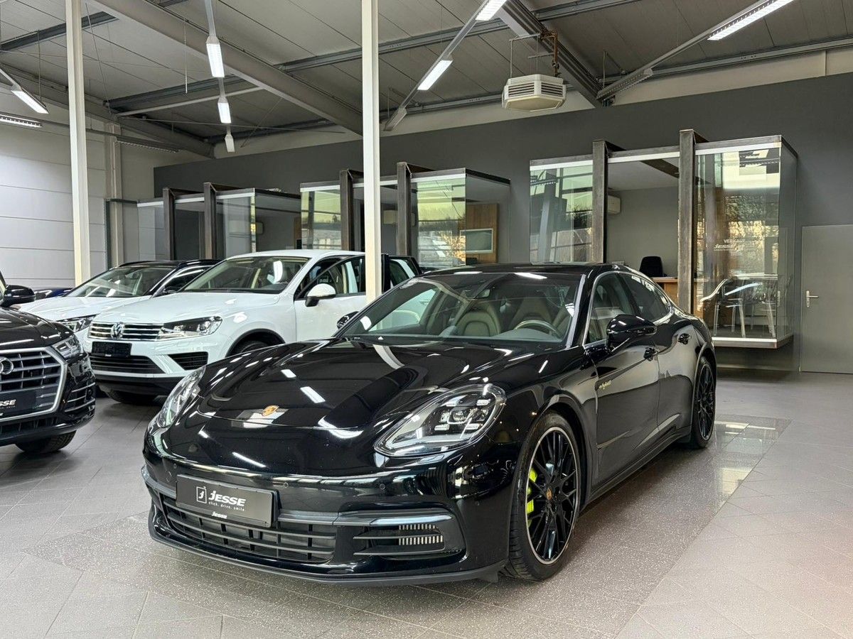 PORSCHE Panamera 4 E-Hybrid LED Chrono 14-Wege Sitzbelü