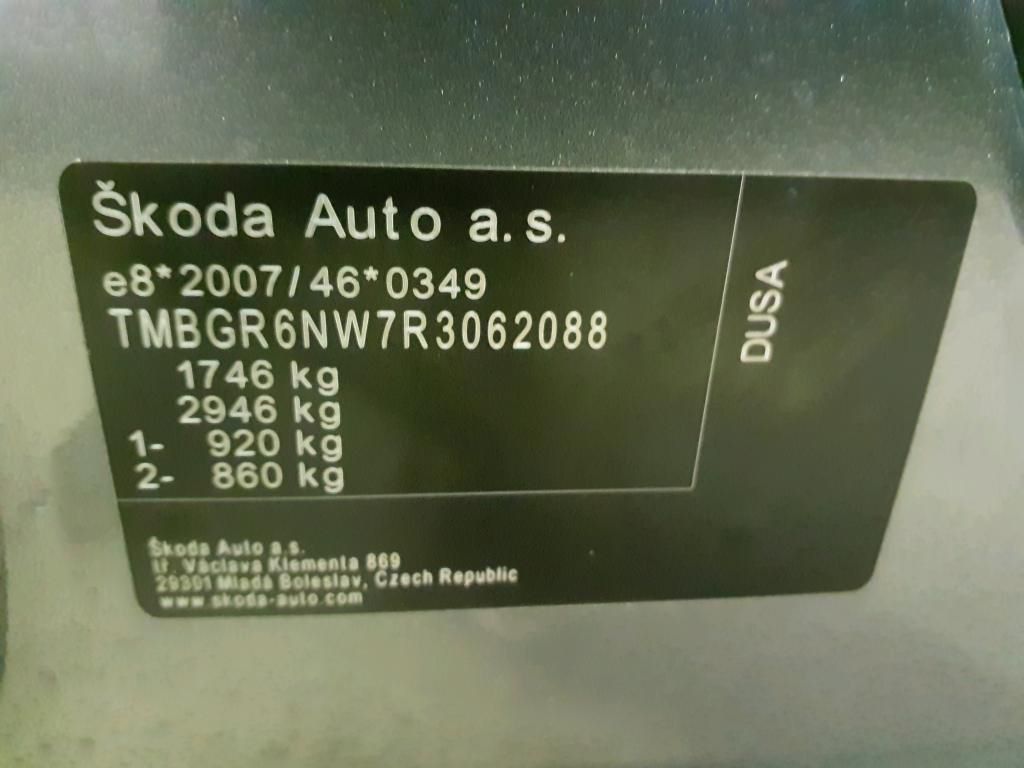 Skoda Kamiq Selection 1.0 TSI Klima*PDC*RFK*SH