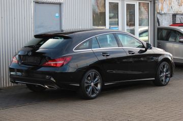 Mercedes CLA 180 Shooting Brake - 4