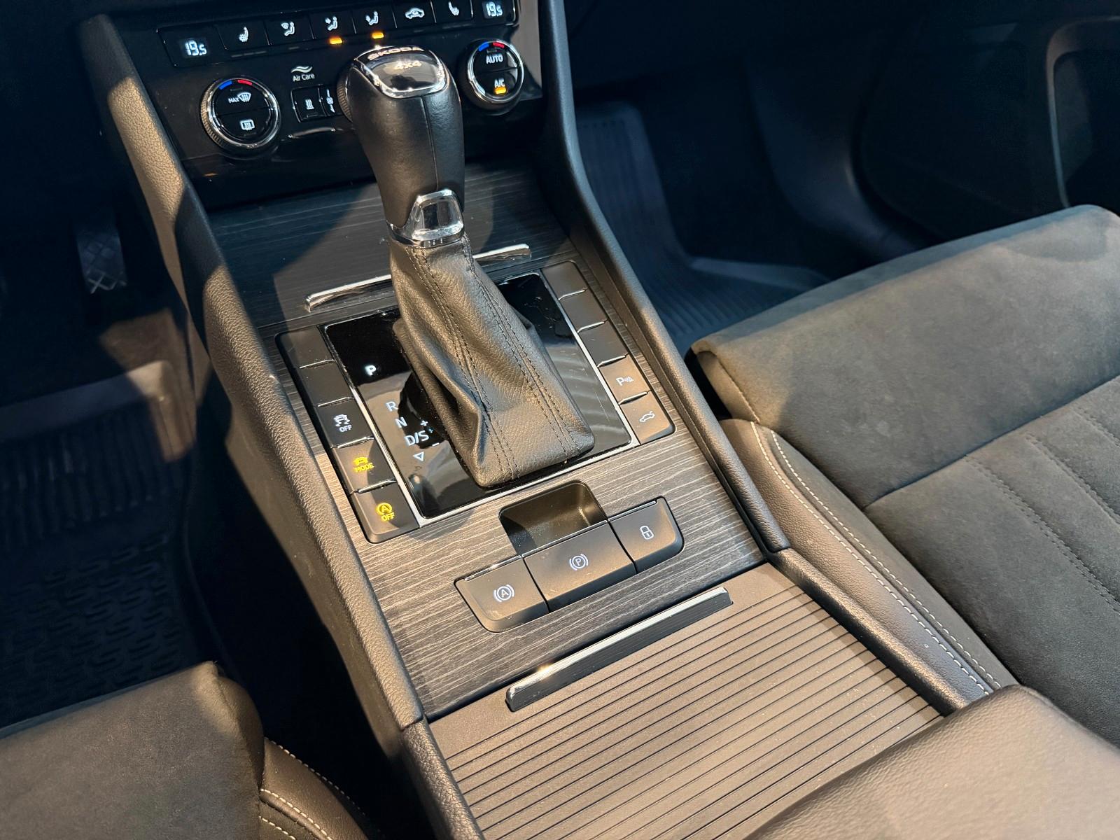 Skoda Superb Combi 2.0 TDI 4x4 DSG Style *LED*AHK*, миниатюра 21