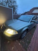 Volkswagen VW Passat 1,6 AHK TÜV Neu Klima - Volkswagen Passat aus 2003: Kombi