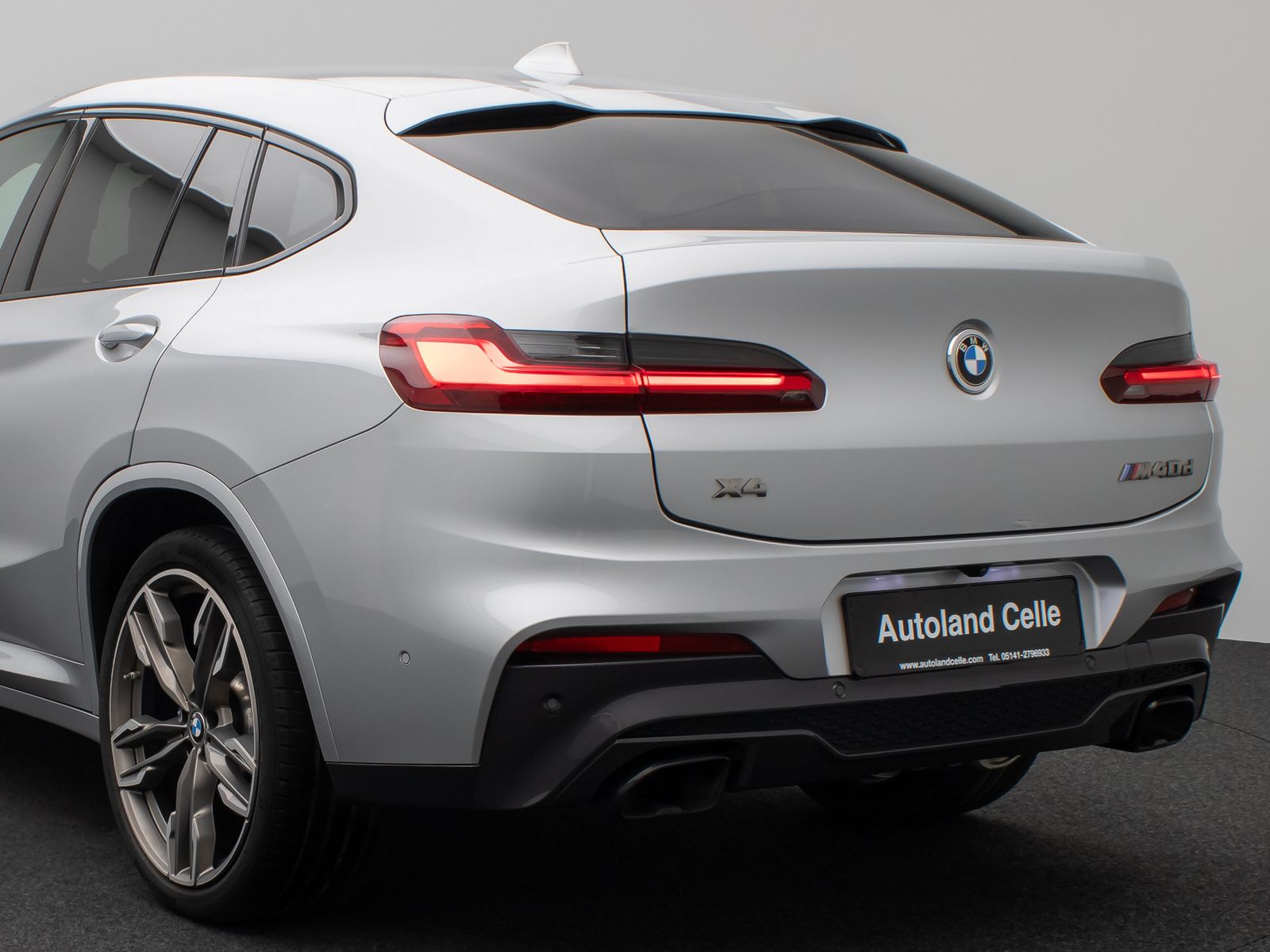 Fahrzeugabbildung BMW X4 M40d Kamera HUD DAB H/K AHK Komfort 21Zoll