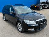 Skoda Octavia Combi Ambition-AHK-EU5-XENON - Skoda Octavia aus 2012 mit Diesel-Antrieb: Kombi