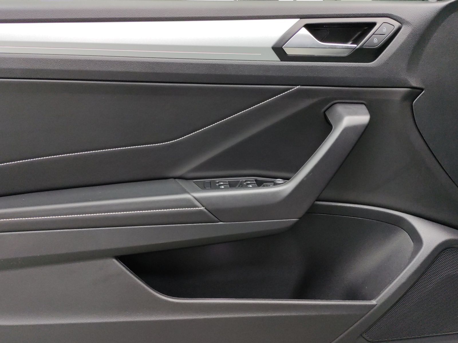 Volkswagen T-Roc - Bild 10