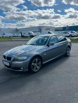 BMW Bmw 320 d (e90 ) xdrive LCI - BMW 320 mit Diesel-Antrieb: Limousine, 320d E90