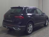 Volkswagen Tiguan 2.0 TDI 4M Elegance Navi IQ.Light Pano - mit Diesel-Antrieb: Alcantara, Leichtmetallfelgen, mit Klimaautomatik
