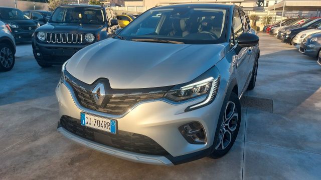 Renault Captur Hybrid E-Tech 140 CV Intens