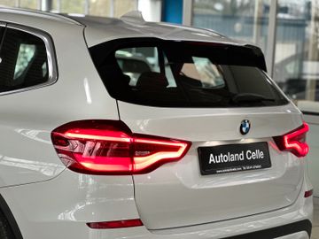 Fahrzeugabbildung BMW X3 xD20d Luxury Line DAB HUD Komfort Alarm Leder