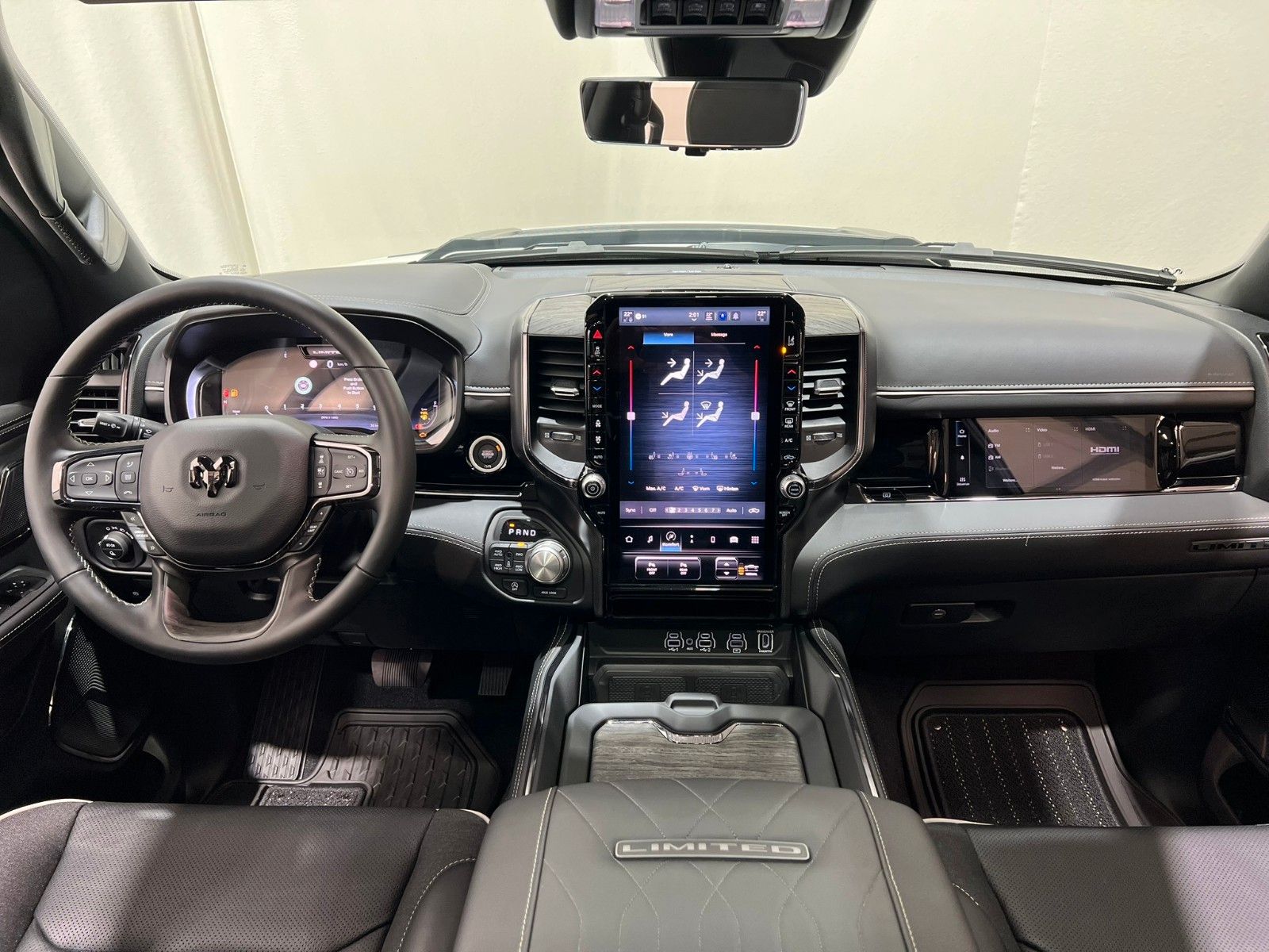 Fahrzeugabbildung Dodge RAM 1500 Limited Night H/O 540PS MY25 *HUD-Luft*