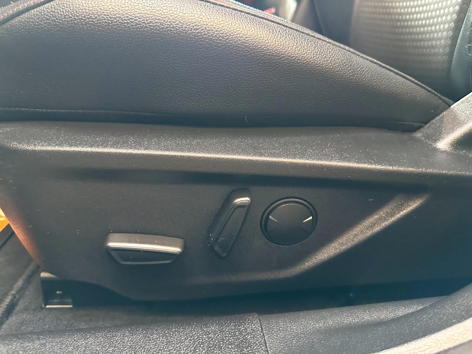 Ford Focus Lim. *ST-LINE*ACC*SPURASSIST*KEYLESS*B&O*