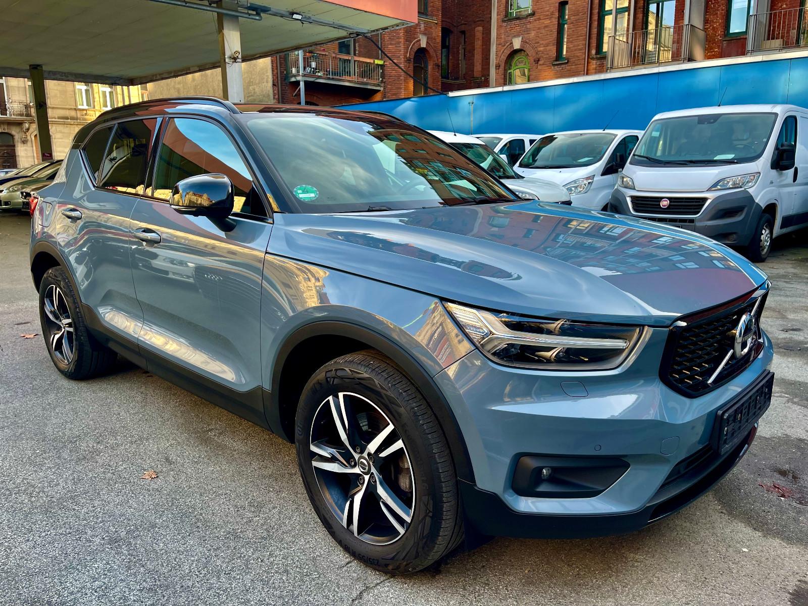 Volvo XC40 B4 R Design DCT PANO ACC H/K 360°CAM