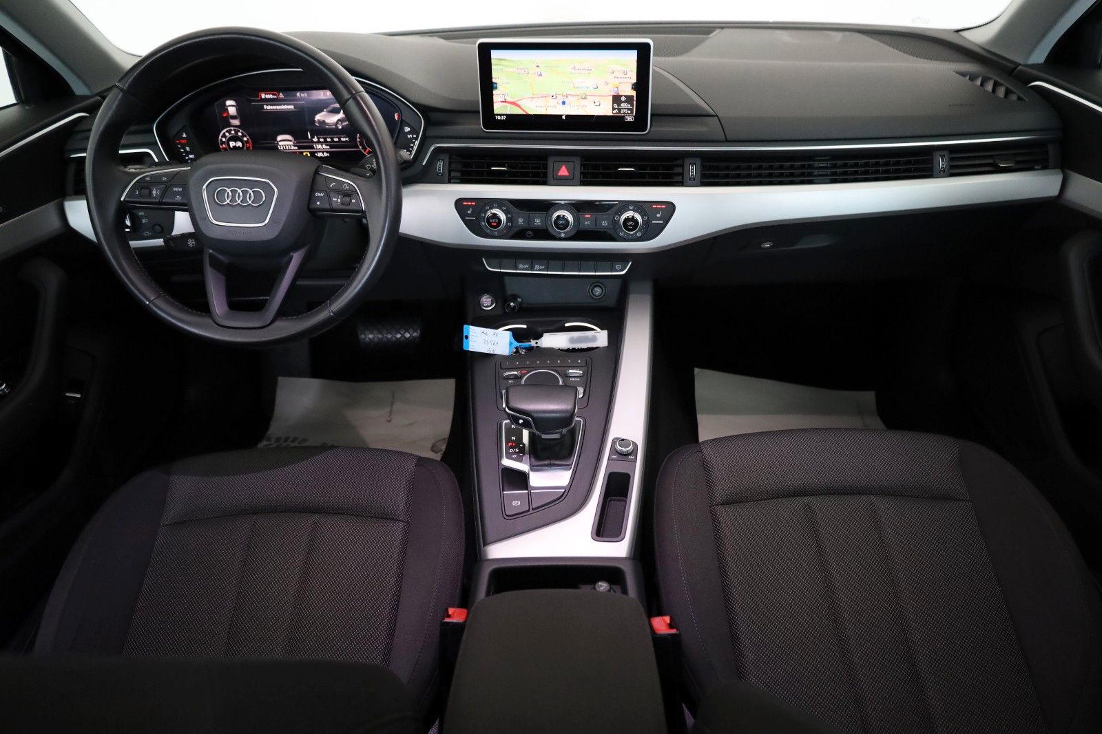 Fahrzeugabbildung Audi A4 Limusine,Automatik,Navi,Xenon,SH,Tempomat,PDC