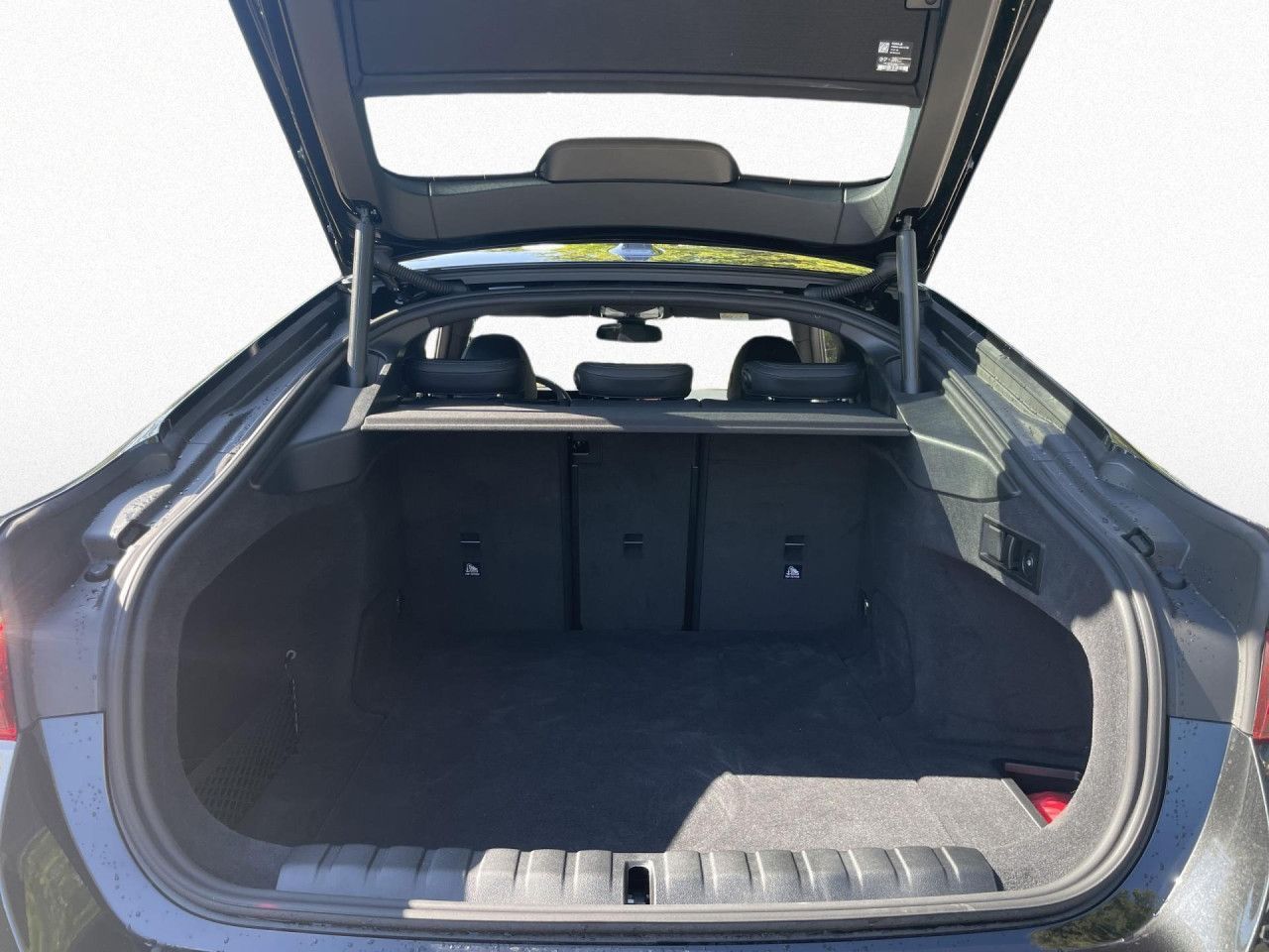 BMW i4 - Bild 16